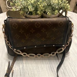 Authentic Louis Vuitton Looping PM